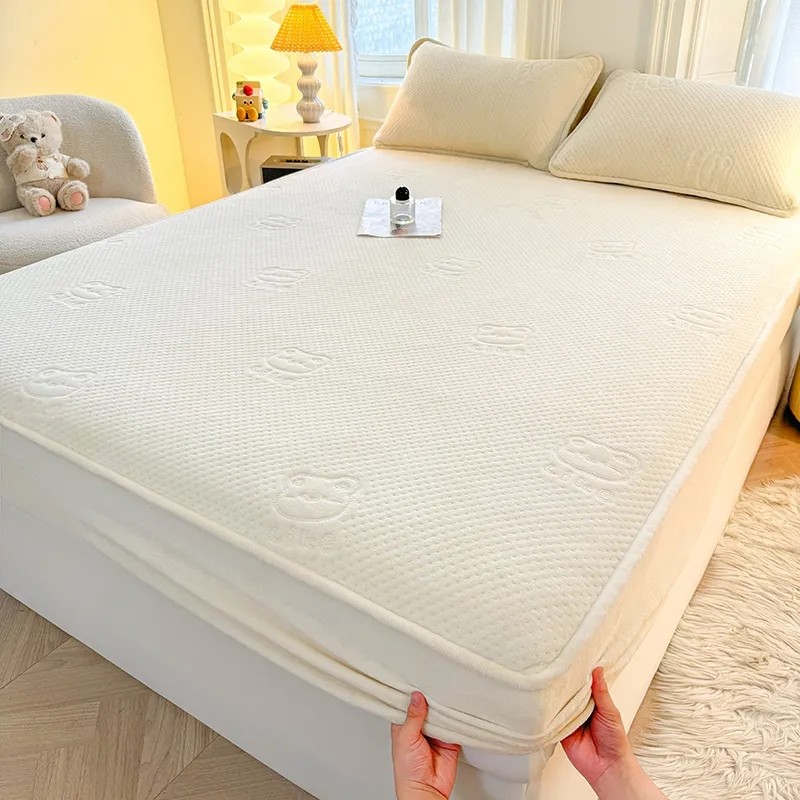 A类牛奶绒夹棉床笠单件冬季加厚床垫保护罩三件套床单可机洗纯色