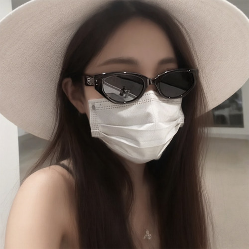 复古猫眼墨镜女高级感Jennie窄框眼镜2024新款潮防紫外线gm太阳镜