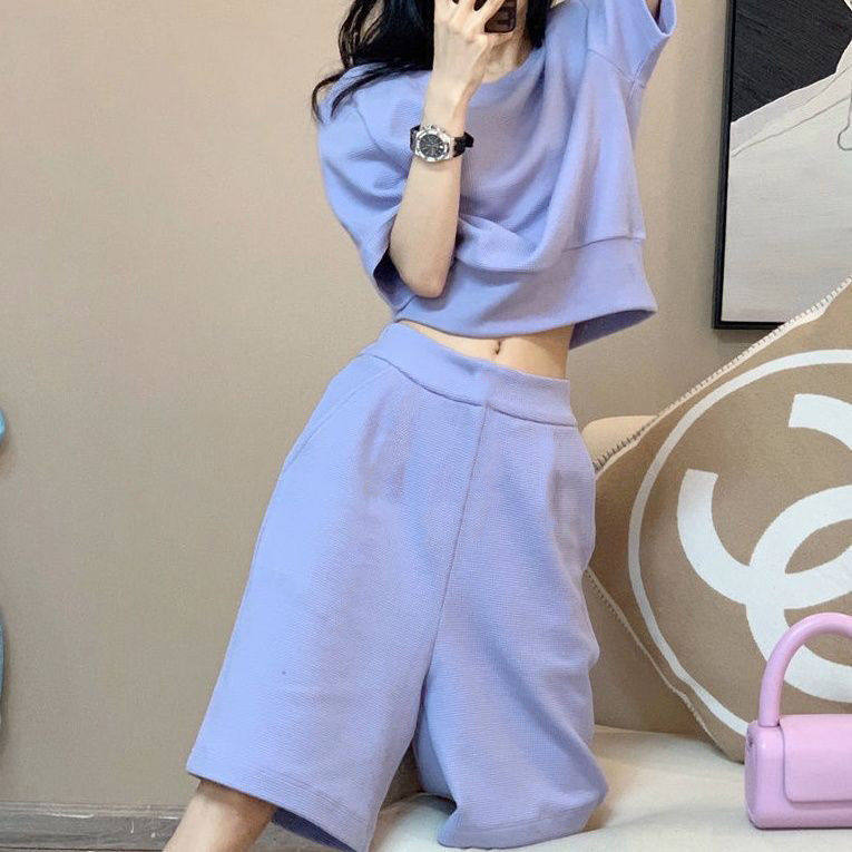 夏季时尚休闲两件套装