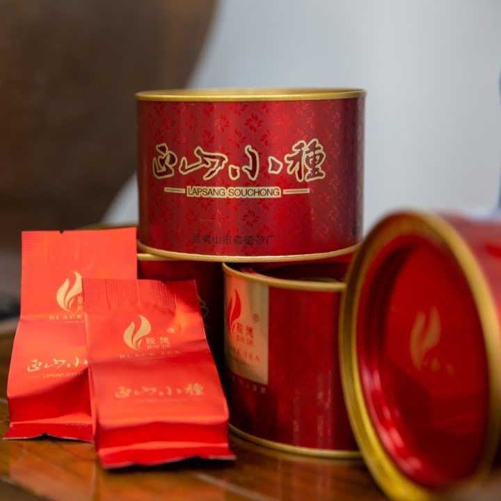 老崔茶馆优选桐木关正山小种松烟香桂圆汤二级50克罐装