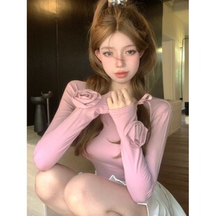 粉色花朵圆领长袖正肩T恤女早秋新款修身显瘦甜美设计感独特上衣