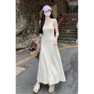 吊带针织粉色连衣裙夏季新款辣妹chic显瘦收腰修身气质长裙