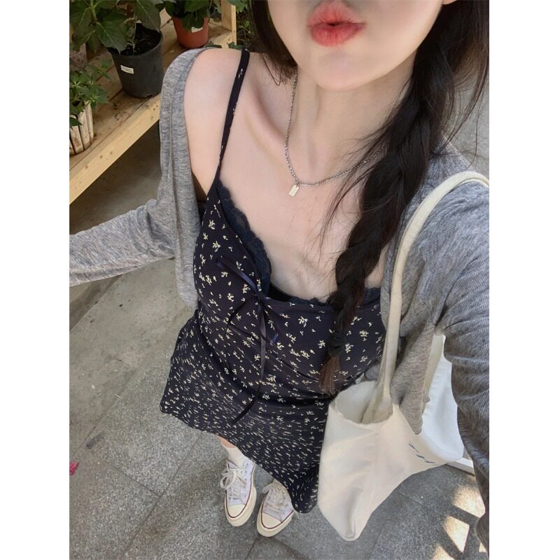 法式蓝色碎花吊带连衣裙女秋季新款高级感小个子甜辣妹短裙子套装