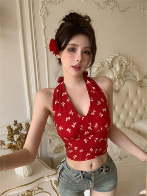 甜辣妹复古红色印花吊带背心女夏季2026新款露背美背修身短款上衣