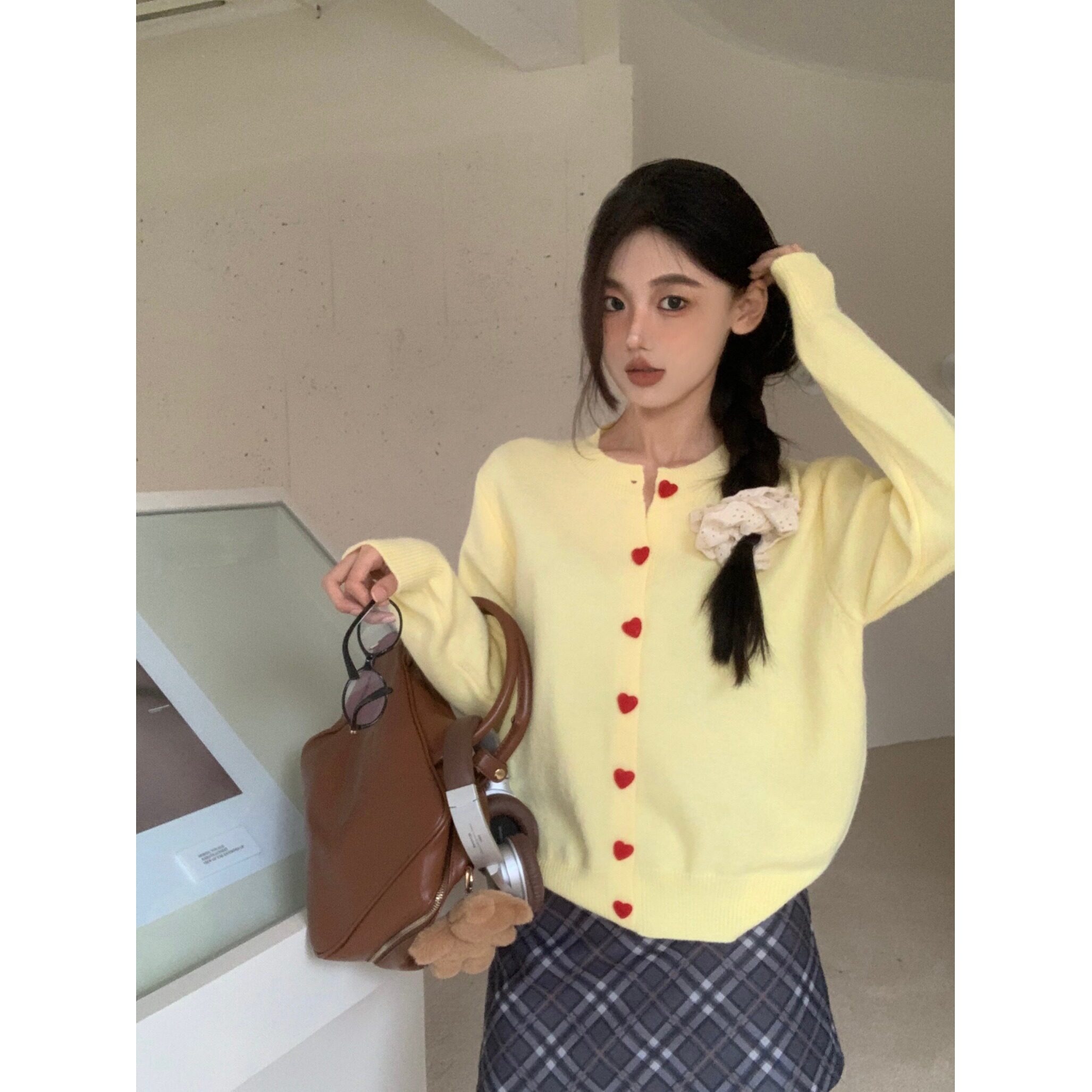 韩系爱心扣子针织开衫女春季