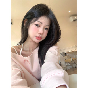 甜美风蝴蝶结卫衣2025春季斜肩新款宽松慵懒粉色设计长袖休闲上衣
