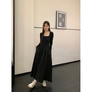 赫本风黑色收腰气质长袖连衣裙女2026秋冬新款法式显瘦中长款裙子