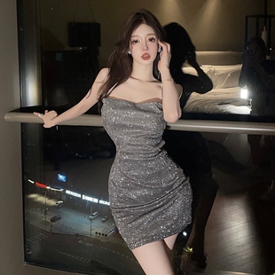 辣妹內(nèi)搭禮服收腰顯瘦低胸超短裙無袖 歐美露背吊帶連衣裙春夏新款