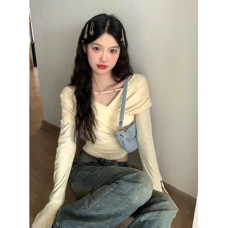 设计感褶皱交叉V领辣妹长袖女T恤
