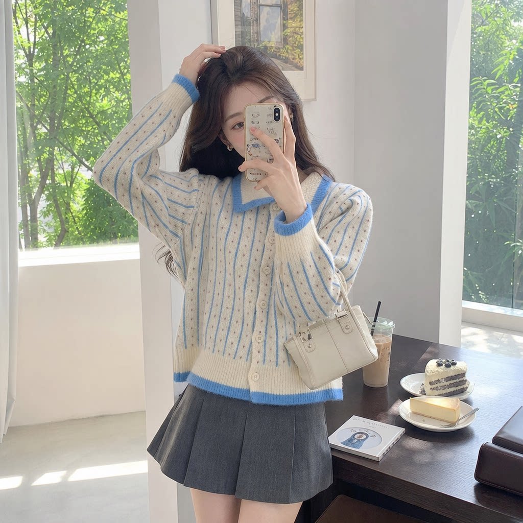 蓝色翻领条纹软糯针织开衫女秋