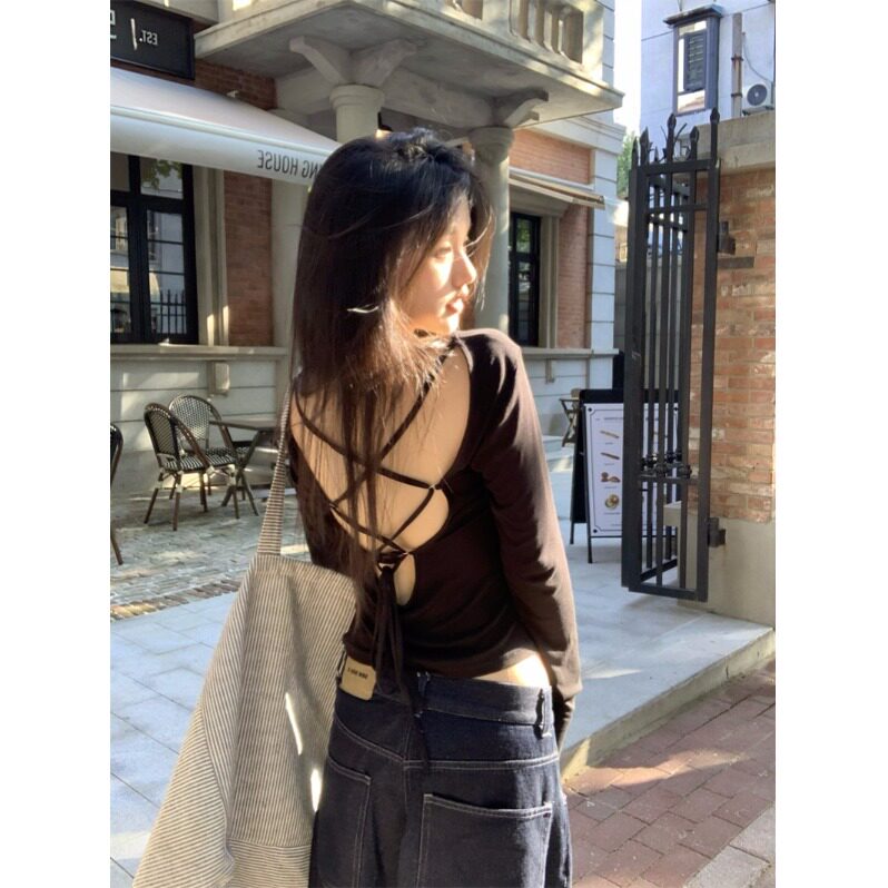 纯欲甜辣镂空露背长袖t恤女秋季设计感背后绑带百搭短款打底衫ins