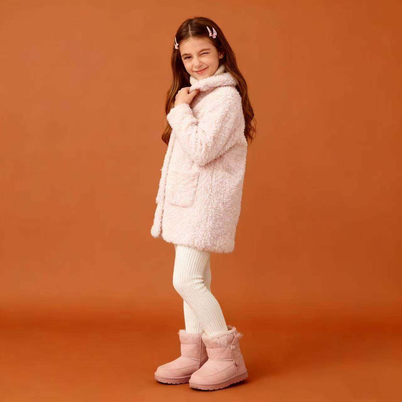 外单女童4-9岁中长裤羊羔毛爱心扣子时尚舒适棉服毛毛大衣外套