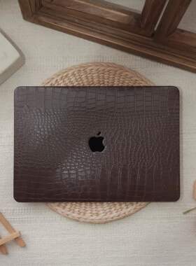 棕色鳄鱼皮革壳苹果电脑保护套适用于MacBook Pro 14 2025MacBook M1 Pro 13 Air 13 MacBook M2 Air 15 外壳