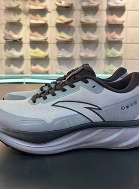 安踏旅步2.5PG7男新款缓震3休闲通勤慢跑运动鞋官方正品112545545