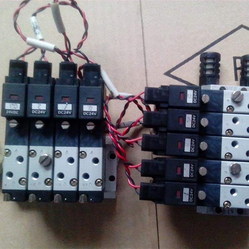 二手原装小金井电磁阀  110-4E1-PLL 110-4E2-PLL 功能包好海