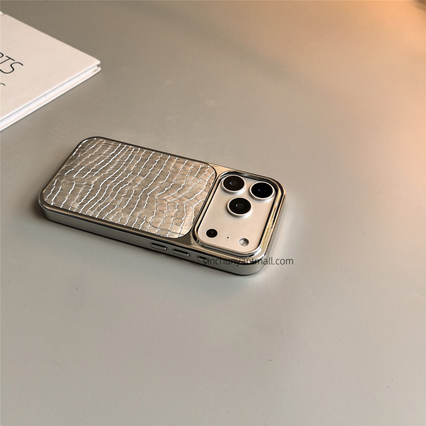 银色高亮鳄鱼纹适用苹果17手机壳16Pro磨砂半软15pro简约16高级感iPhone15防摔14新款17pro全包16promax男女,3C数码配件,手机保护套/壳,淘宝优惠券,粉丝福利购,淘宝优惠卷