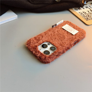 红褐色韩系秋冬适用苹果17手机壳毛绒16Pro纯色15pro简约16高级感iPhone15防摔14新款17air全包16promax男女