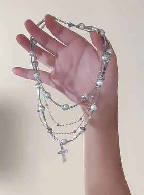 甜酷复古多层珍珠十字架吊坠项链女新款气质小众冷淡风锁骨链配饰