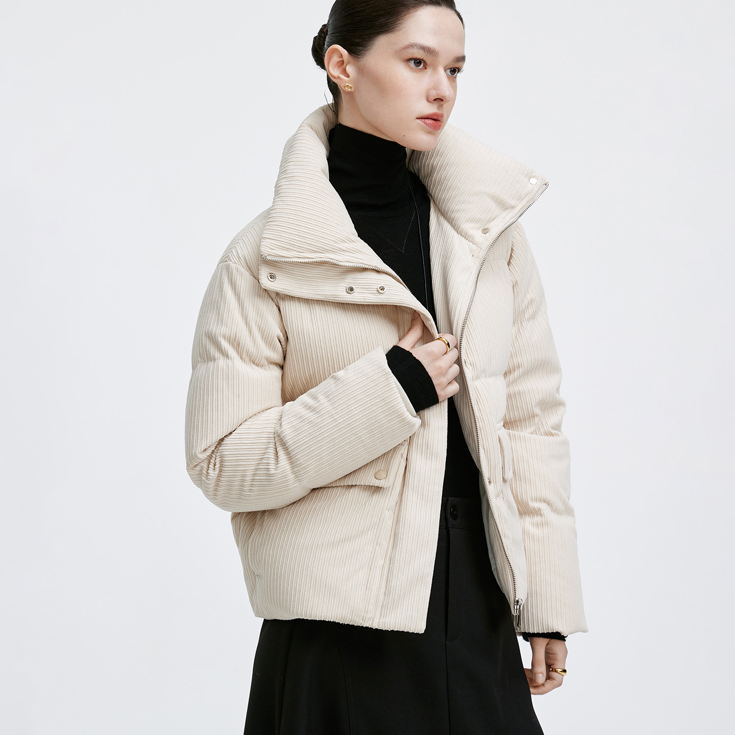 卓凡尼·华伦天奴加厚立领羽绒服