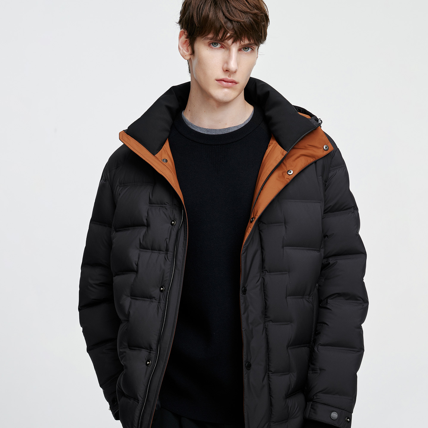 卓凡尼·华伦天奴短款拒水羽绒服