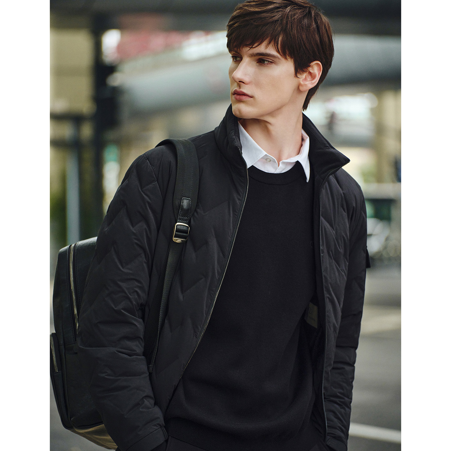 卓凡尼·华伦天奴立领夹克羽绒服