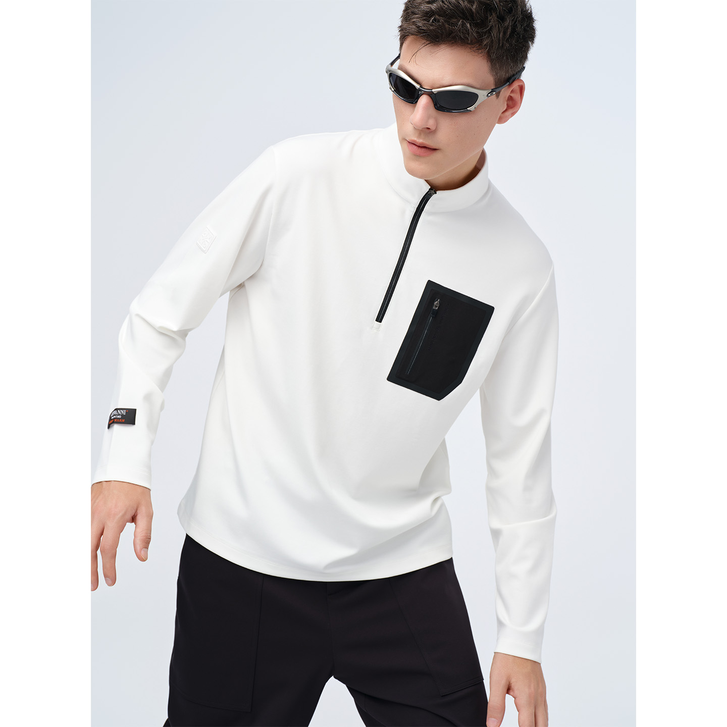 卓凡尼·华伦天奴半拉链卫衣T恤