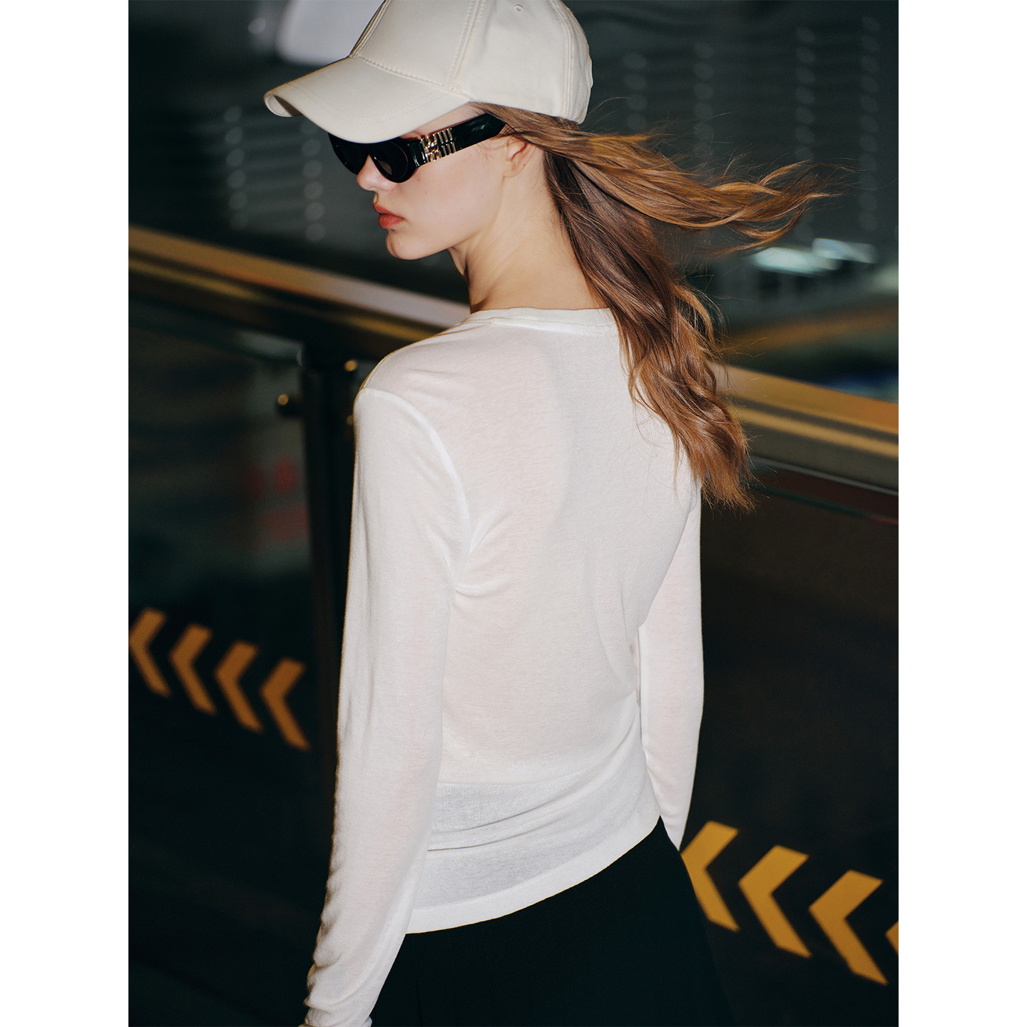 卓凡尼·华伦天奴长袖圆领T恤