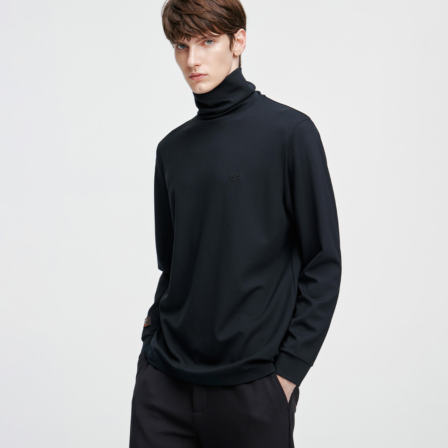 卓凡尼·华伦天奴长袖高领T恤