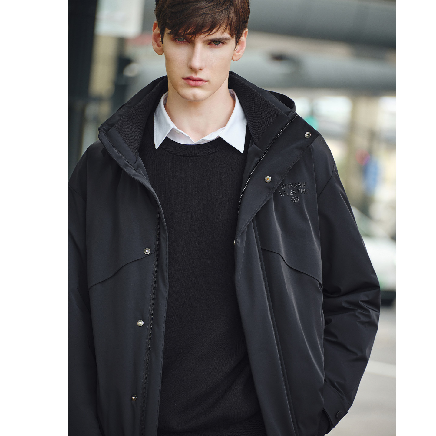 卓凡尼·华伦天奴连帽三防羽绒服