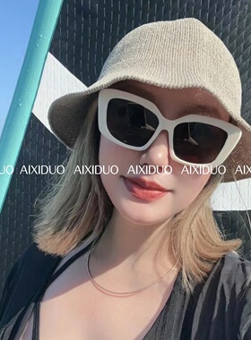 闭眼入时髦方框太阳眼镜