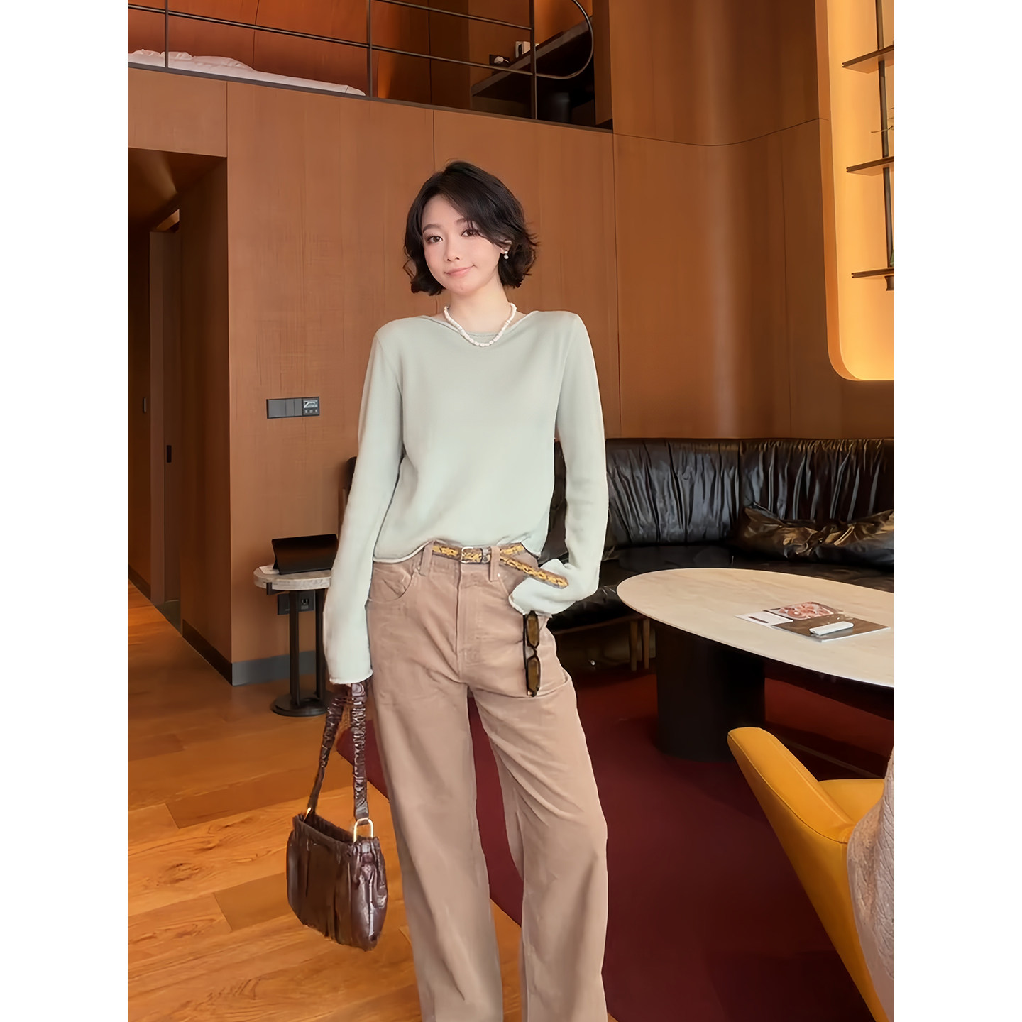 佟小白100匹马棉高密细条灯芯绒休闲裤女秋季肌理感轻柔显瘦长裤