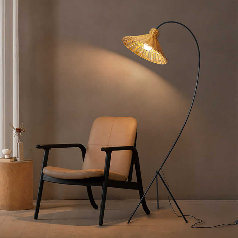 藤编落地灯客厅沙发旁边中古风高级设计感氛围2024新款立式钓鱼灯