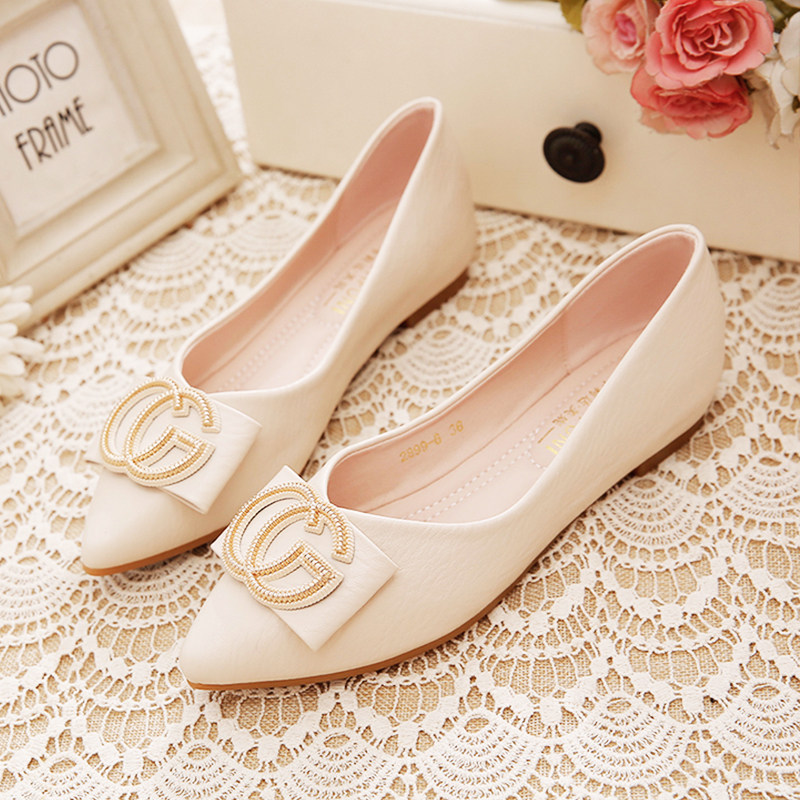 真皮软底单鞋女2021年新款春秋季尖头浅口大东女鞋百搭休闲平底鞋