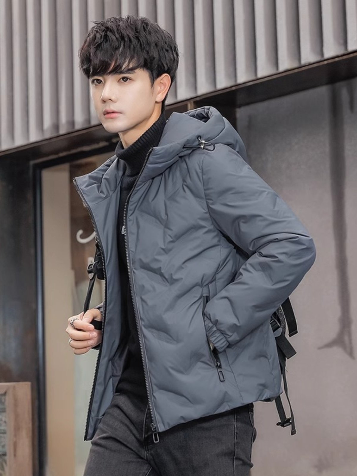 轻薄连帽羽绒服男士潮牌冬季韩版保暖上衣2025新款百搭痞帅外套