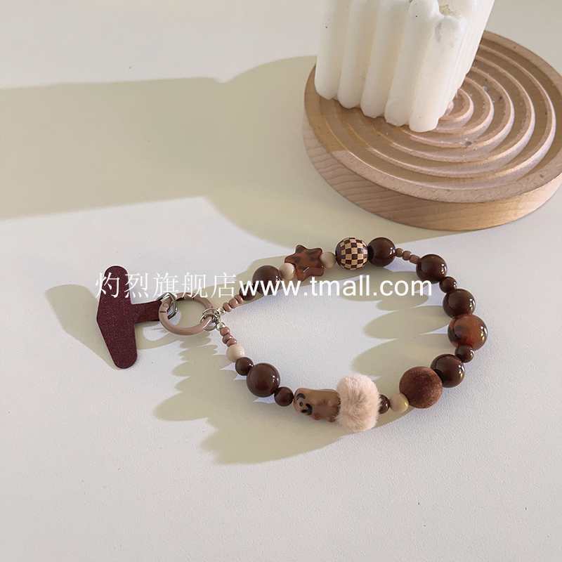 秋冬复古咖色手工串珠手链手机壳DIY手机配饰CCD相机拍立得挂链手提防丢手腕带钥匙耳机挂饰便携网红女款563