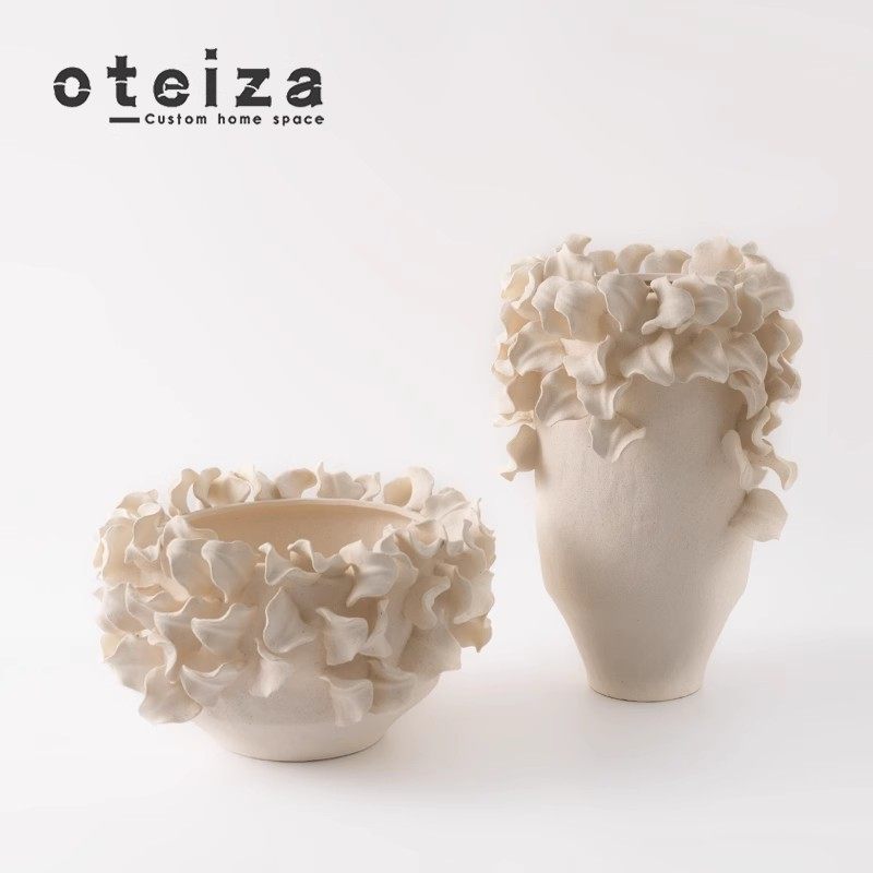 Oteiza现代花瓣造型花器创意样板间售楼处陶瓷花瓶餐厅客厅装饰品