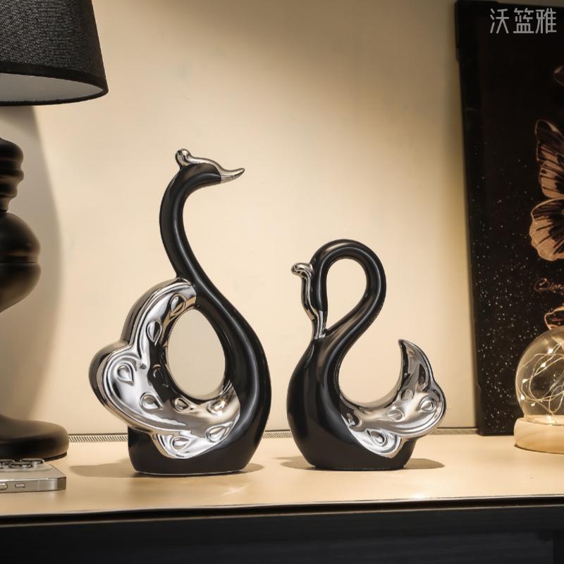 黑白623671情侣天摆件玄银关电视柜柜鹅办公室陶瓷装饰品新居新婚