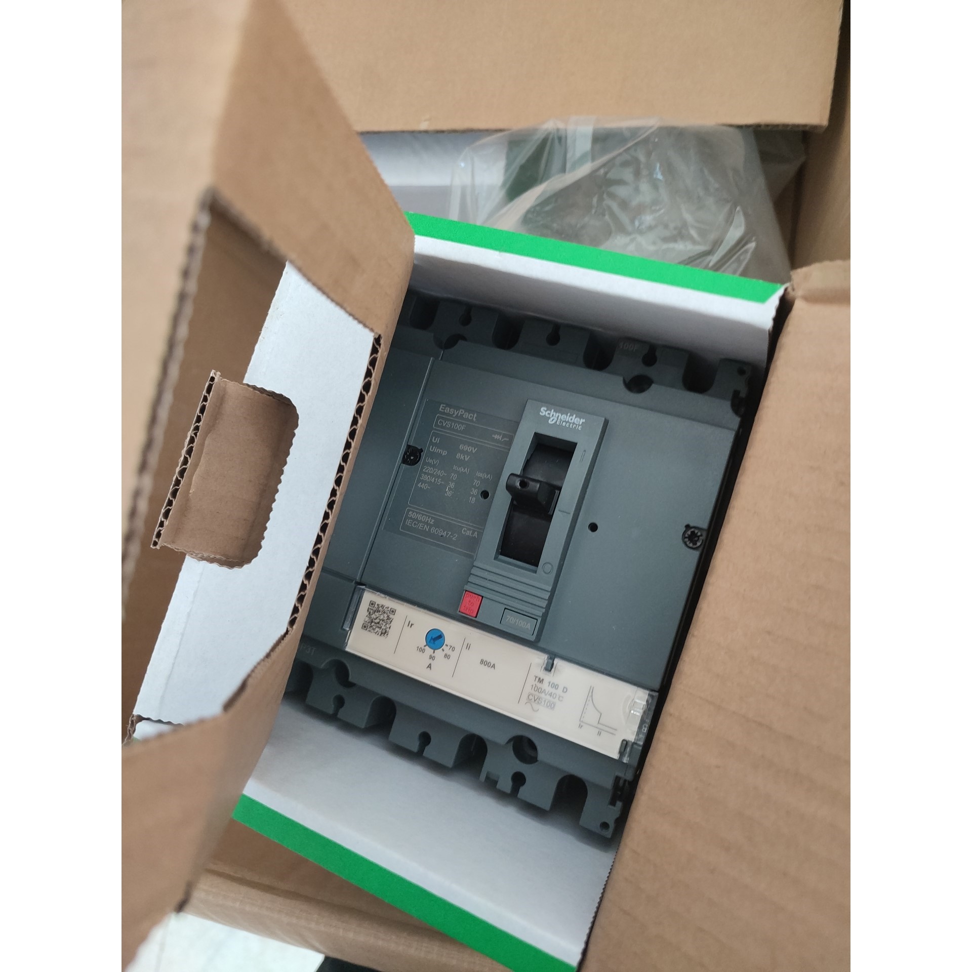 客服在线:施耐德CVS100F 4P80A最后18箱.全新拆漏电模块结【议价