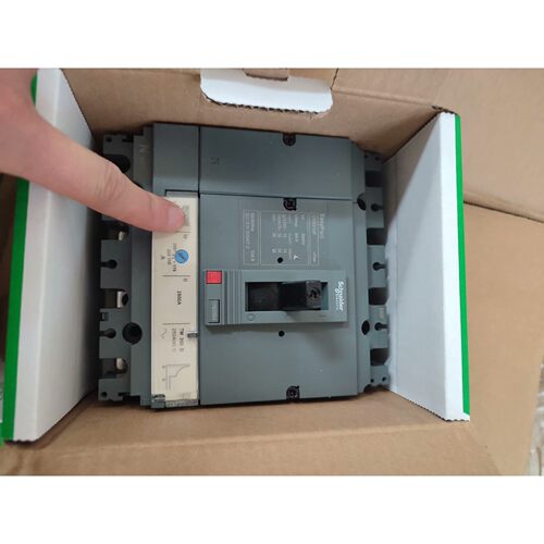 客服在线:施耐德CVS250F 4P250A最后25只,产品2023年【议价】