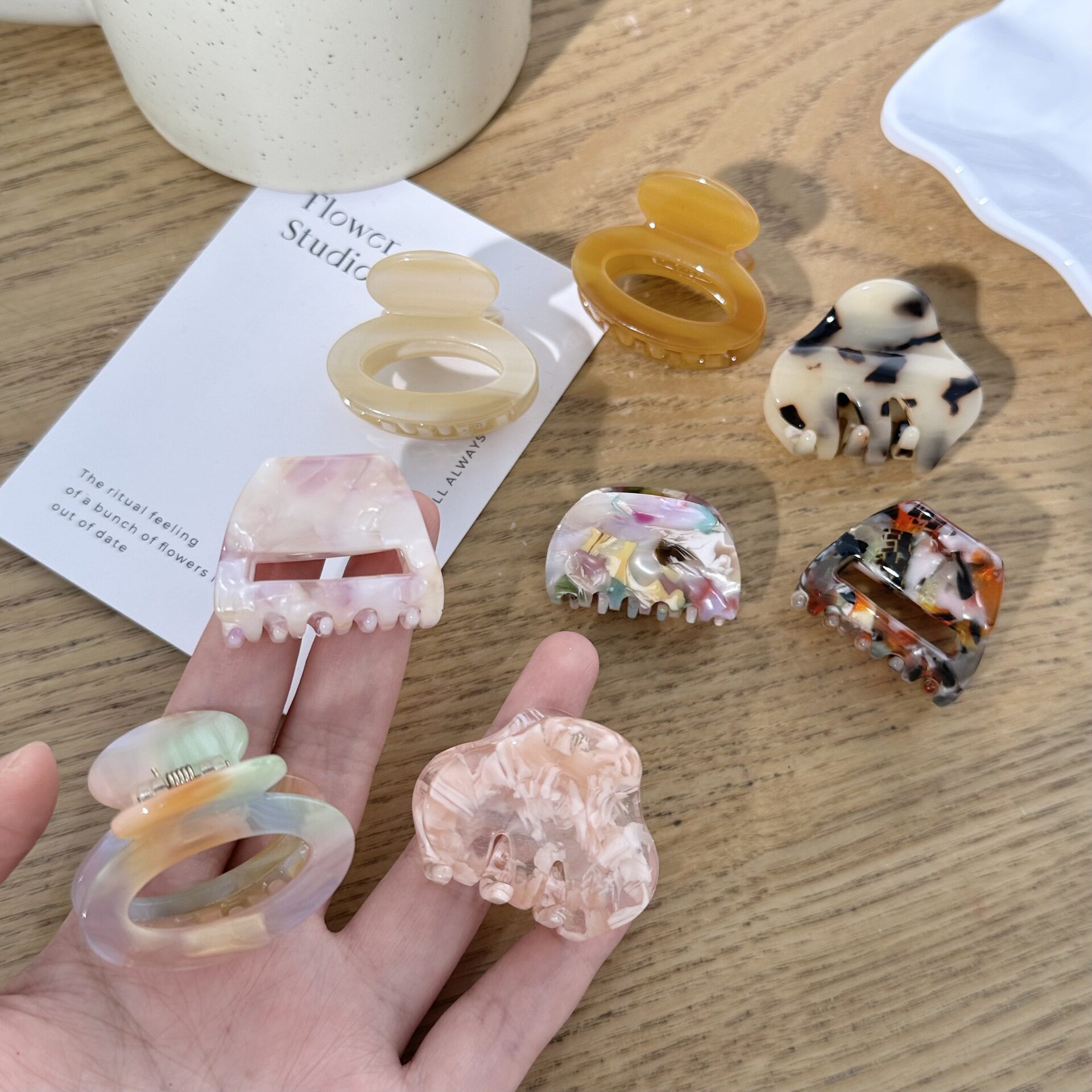 醋酸琥珀小抓夹女粉色可爱侧边刘海发夹半扎鲨鱼夹子发抓头饰