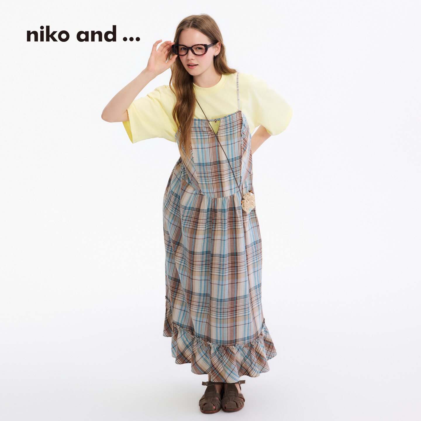 niko and ...连衣裙女2026夏季新款棉质格纹木耳边吊
