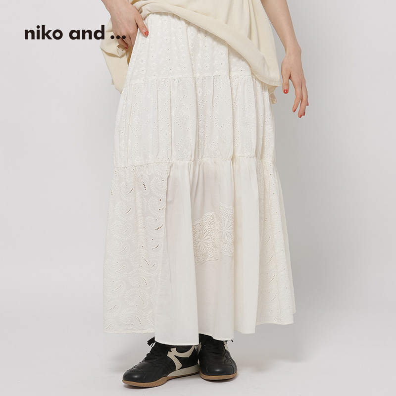 【博主同款】niko and ...半身裙女25夏新款度假风刺绣长裙498178