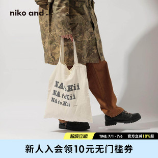 niko and ...单肩包2025新款棉麻混纺出行潮流字母帆布提包592883