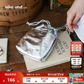 niko and ...斜挎包便携学生花瓣可爱抽绳链条小挎包136149