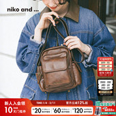 ...挎包女2025新款 niko and 复古PU皮面多口袋设计单肩包581228