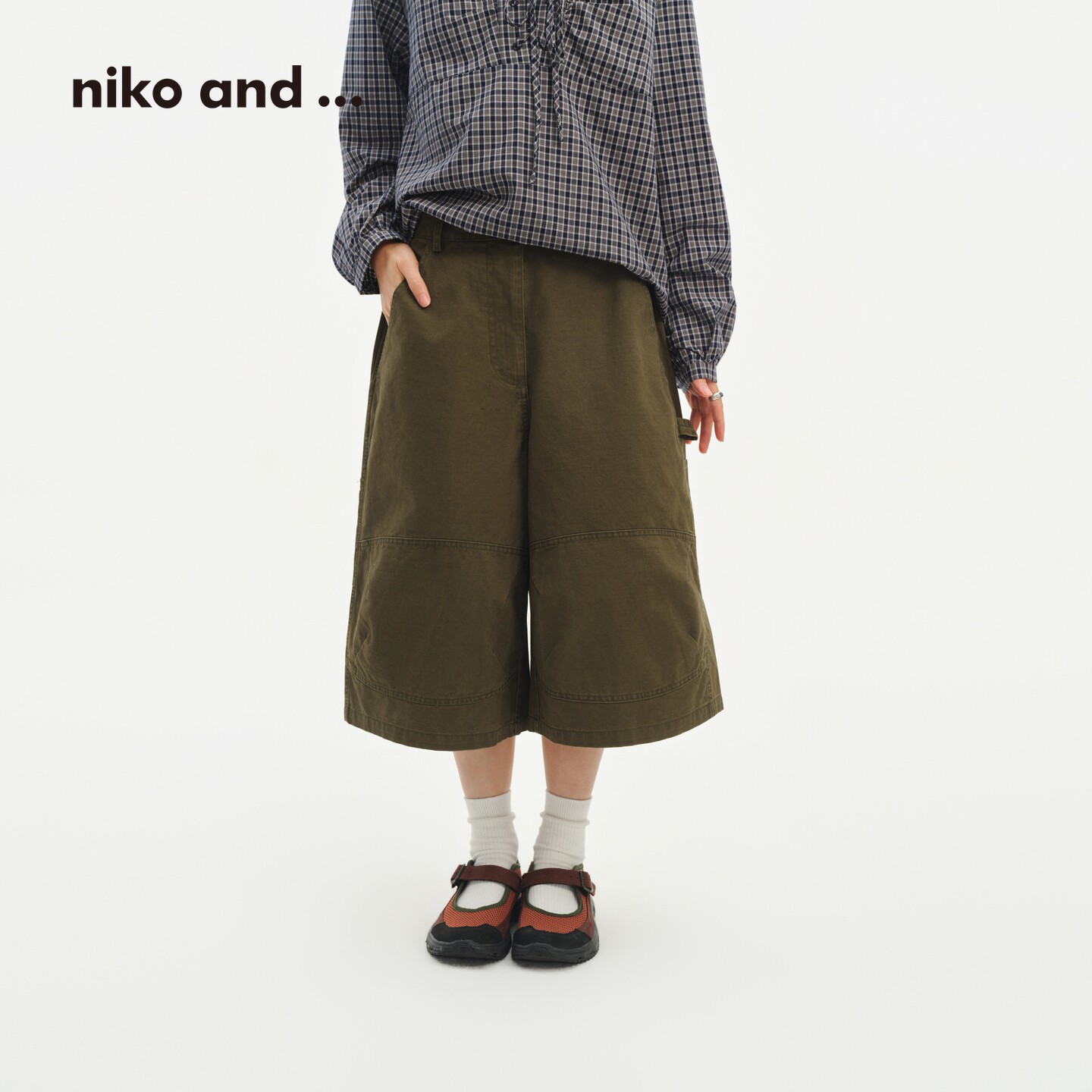 niko and ...休闲裤女[十五]2026秋季新款复古工装中裤1073712