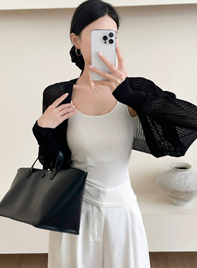 短款白色防晒开衫女2025春夏秋新款吊带裙外搭镂空针织上衣