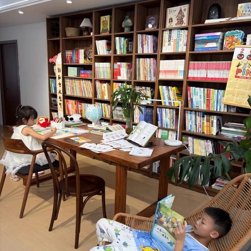 泊逸书柜+层高可调节+宽度可组合