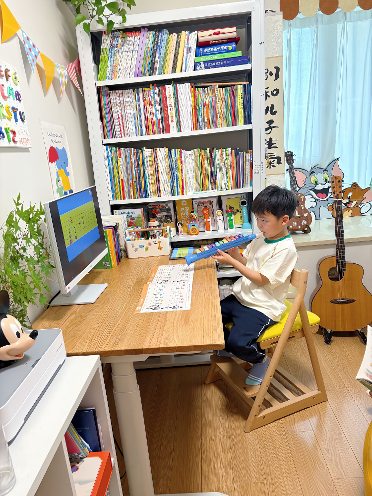 博一智能电动升降桌卧室儿童阅读学习桌椅套装红橡木实木桌