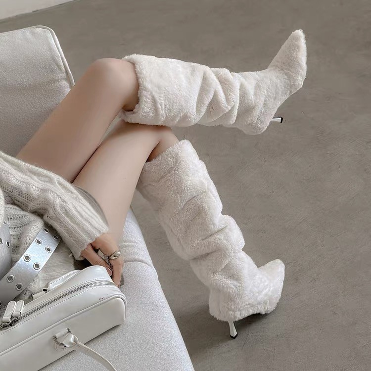 时髦白色尖头毛毛长筒靴女冬季新